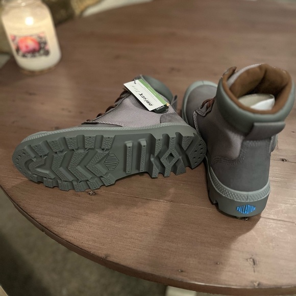 Palladium Gray and Tan High-Top Boots! Men’s or Women’s Boots!!​​ - Picture 6 of 7